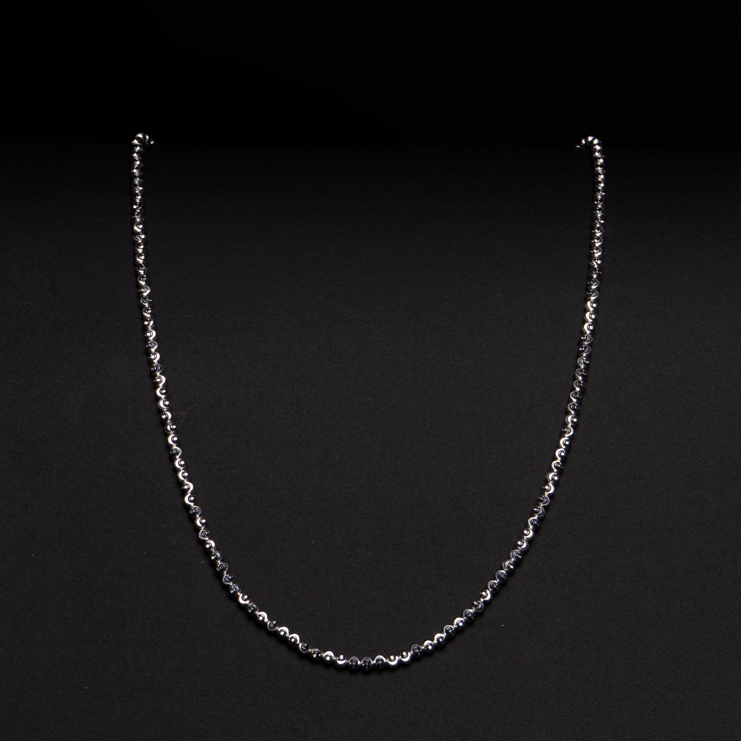 18k White Gold Moon Cut Beaded Ball Necklace